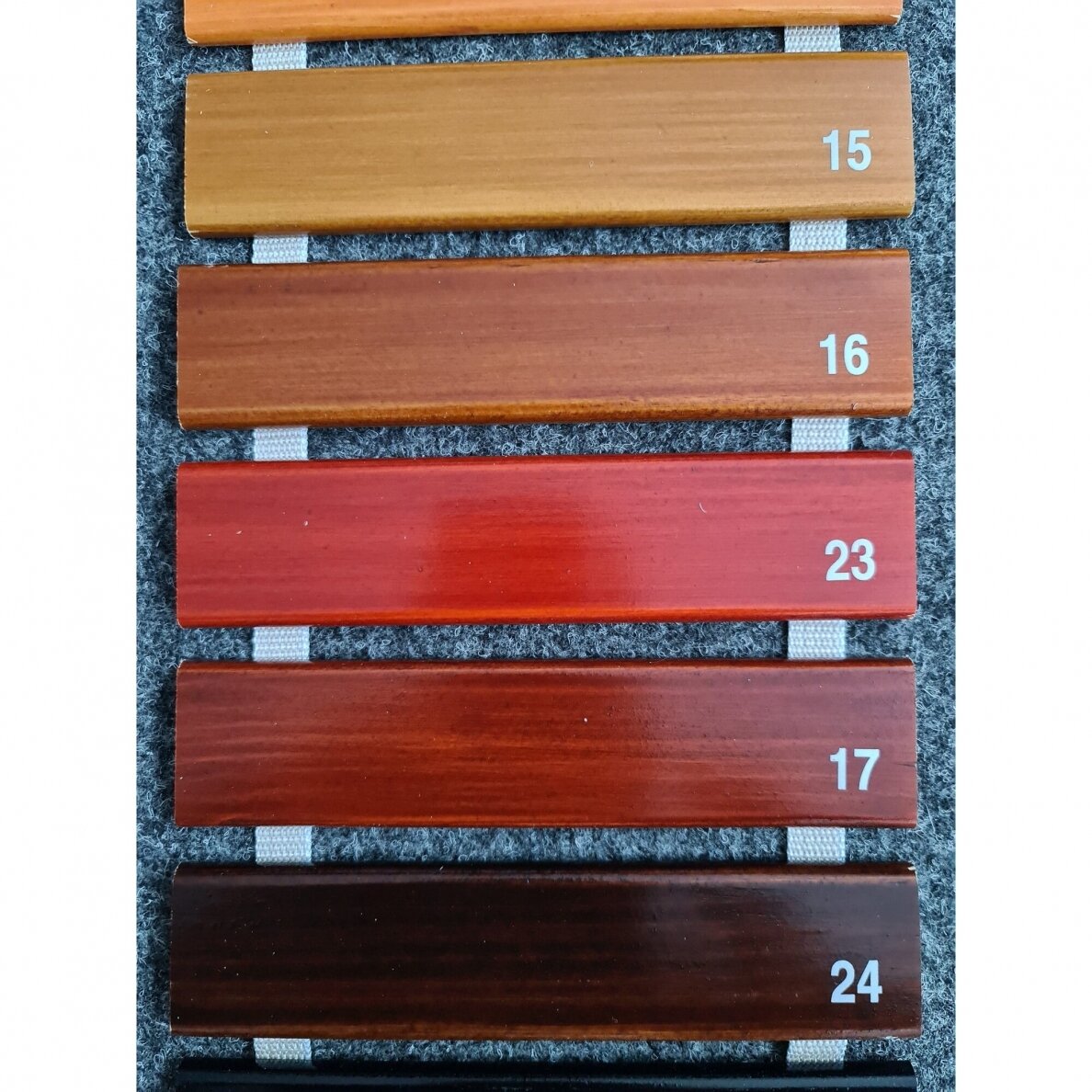 Dažyvė medienai Belinka TOPLASUR UV PLUS spalva Nr.24 5l 3 Dažyvė medienai Belinka TOPLASUR UV PLUS spalva Nr.24 5l 3