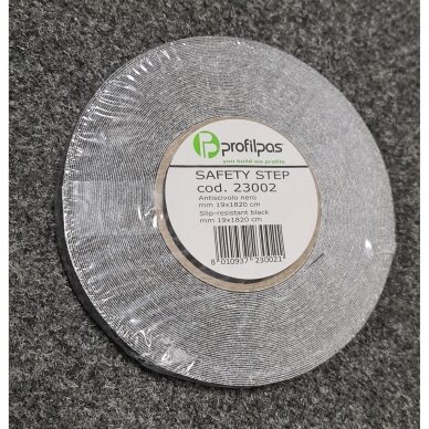Neslidi juostelė / intarpas SAFETY STEP, juoda 2 Neslidi juostelė / intarpas SAFETY STEP, juoda 2